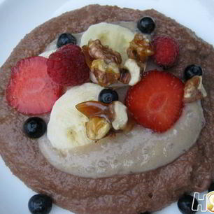 Рецепт Шоколадной манной каши с банановым соусом