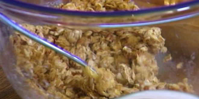 Рецепт овсянки с яблоками, клюквой и орехами пекан