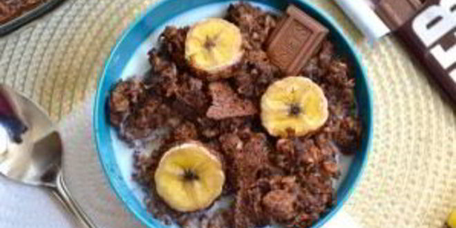 Рецепт шоколадной овсянки с бананом
