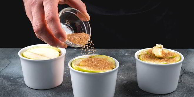 Рецепт запеченной овсяной каши с яблоками и орехами