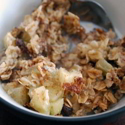 Рецепт Запеченной овсянки с яблоками и специями