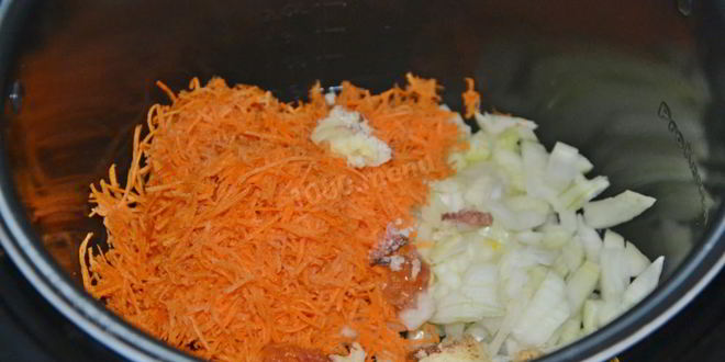 Рецепт перловой каши с говяжьей тушенкой в мультиварке