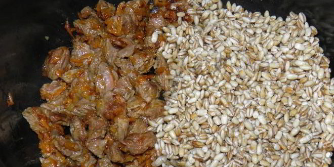 Рецепт перловой каши с мясом в мультиварке
