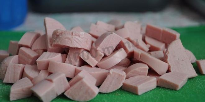 Рецепт перловой каши с сосисками и овощами в мультиварке