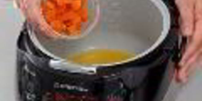 Рецепт молочной рисовой каши с курагой и апельсиновым соком в мультиварке