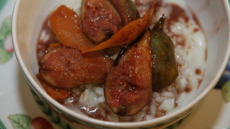 Рецепт рисовой каши со свежим инжиром и пряностями