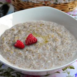 Рецепт Ячневой каши на воде и молоке