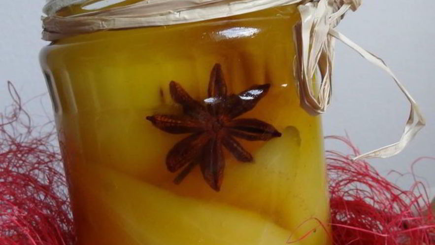 Рецепт быстрых груш в шафрановом сиропе