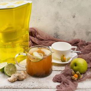 Рецепт Имбирного чая с яблоком и лаймом