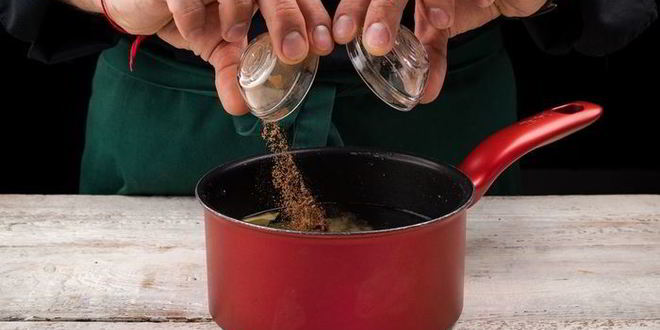 Рецепт имбирного чая с яблоком и лаймом