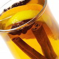 Рецепт Рождественского глинтвейна с белым вином и апельсинами