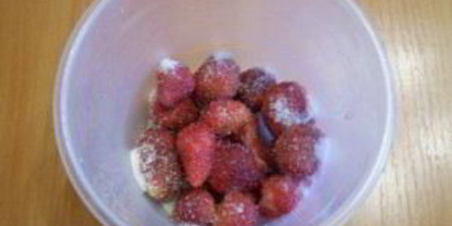 Рецепт клубничного коктейля в блендере