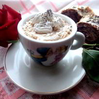 Рецепт Карамельного кофе под сливочной шапочкой