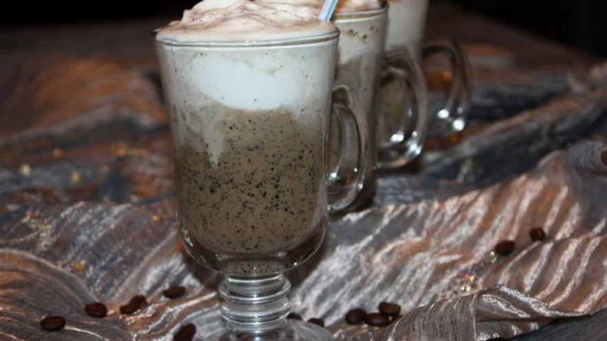 Рецепт кофе гляссе со страчателлой