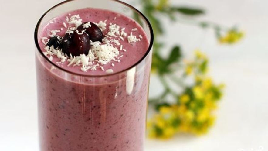 Рецепт кокосового коктейля с ягодами