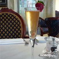 Коктейль с игристым вином