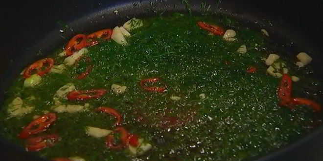 Рецепт спагетти с копченой форелью и джином