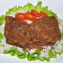 Говяжья печень с вином и луком