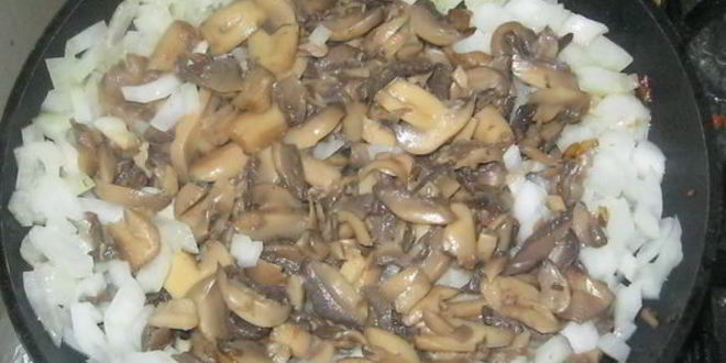 Рецепт рыбы в сливочном масле с вином и чесноком