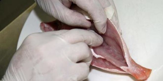 Рецепт морской рыбы фламбе с виски и грушей