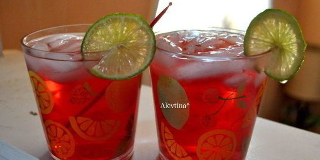 Рецепт клюквенно-малинового коктейль