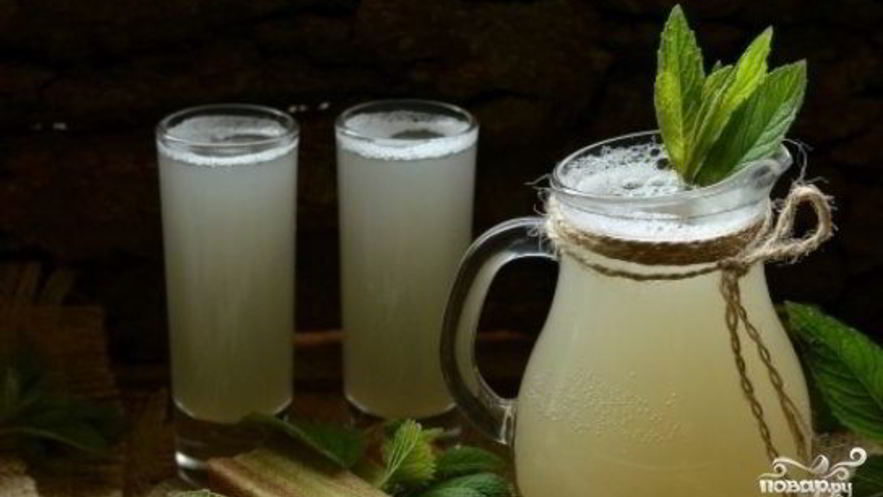 Рецепт кваса из ревеня