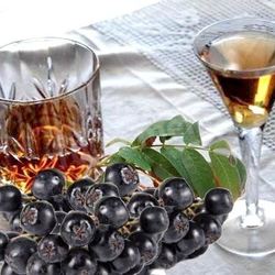 Рецепт Ликера из черноплодной рябины