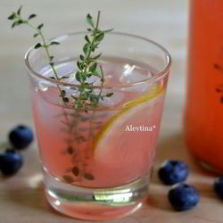 Рецепт Лимонада ягодного с тимьяном