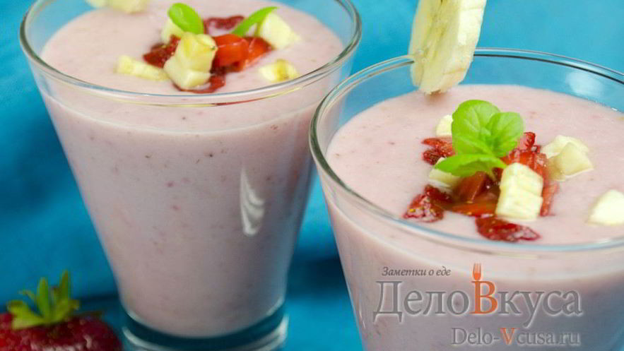 Рецепт клубнично-бананового молочный коктейль