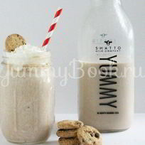 Рецепт Коктейля молочного с кусочками фруктов и шоколада