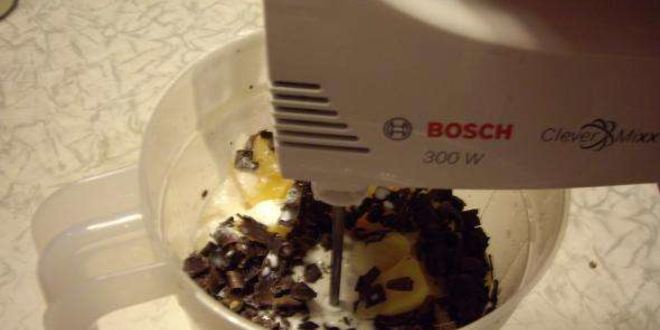 Рецепт коктейля молочного с кусочками фруктов и шоколада