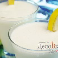 Молочный коктейль с бананом и мороженым