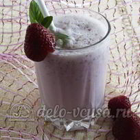 Рецепт Молочного коктейля с клубникой и мороженым