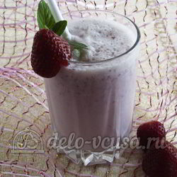 Рецепт Молочного коктейля с клубникой и мороженым