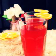 Рецепт Ягодного морса с медом и имбирем