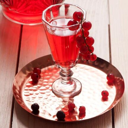 Рецепт Домашней наливки из красной смородины