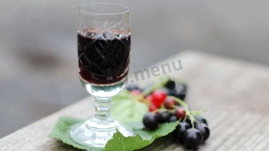 Рецепт настойки из черной смородины на водке