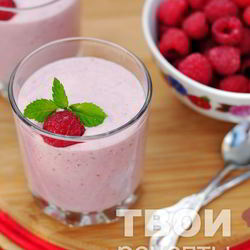 Рецепт Малинова-бананового смузи с овсяными хлопьями