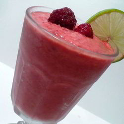 Рецепт Малинова-яблочного смузи с лаймом