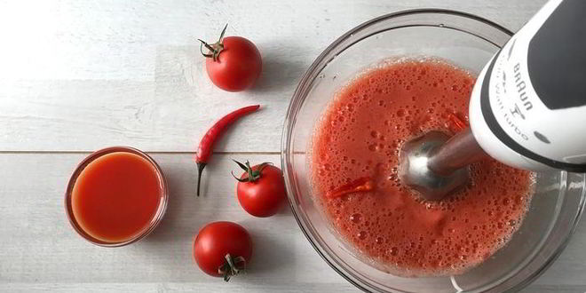 Рецепт томатного сока с зеленой гречкой, сельдереем и сметаной