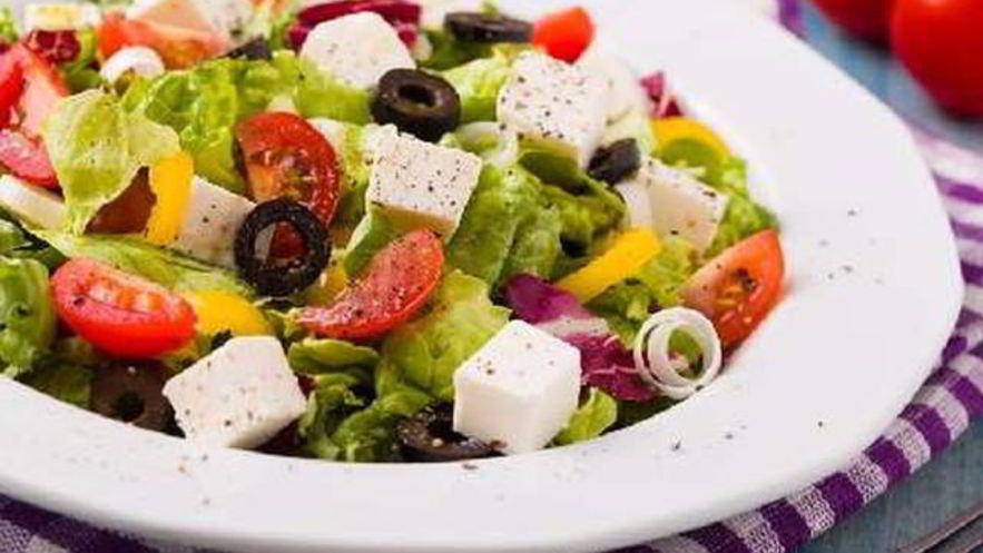 Рецепт греческого салата с маслинами