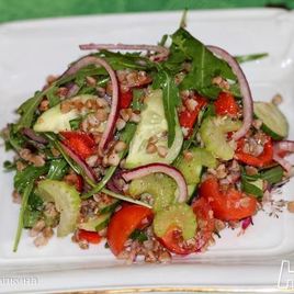 Рецепт Овощного салата с гречкой