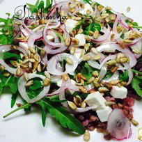 Салат из гречки со свеклой и брынзой