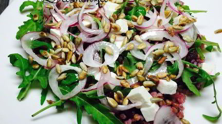 Рецепт Салата из гречки со свеклой и брынзой