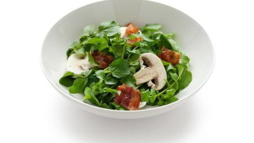 Рецепт грибного салата с прошутто и трюфельным маслом