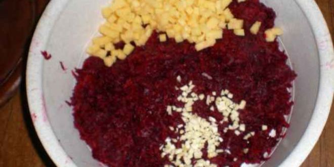 Рецепт картофеля в майонезе с ананасами и салатик свекла с сыром