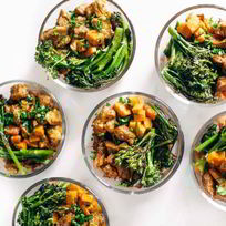 Пряный курино-картофельный салат Примитив