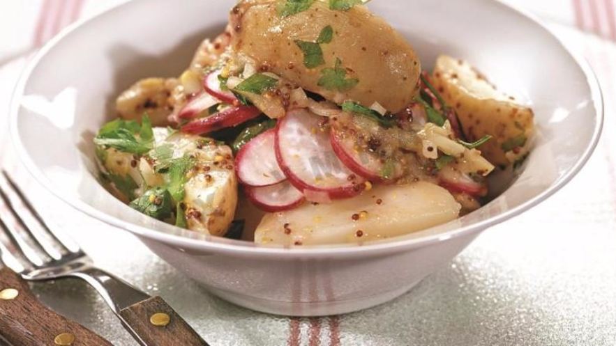 Рецепт салата из молодого картофеля