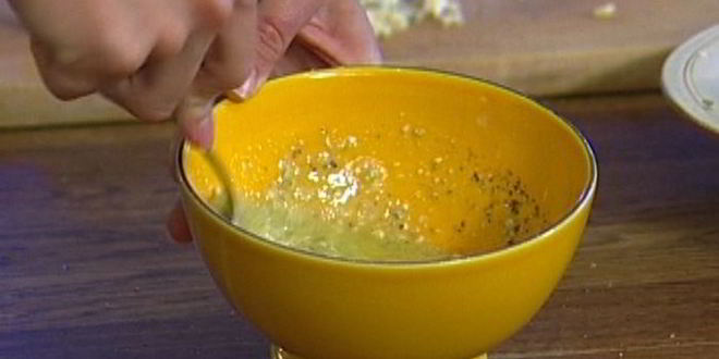 Рецепт теплого салата с картофелем и беконом