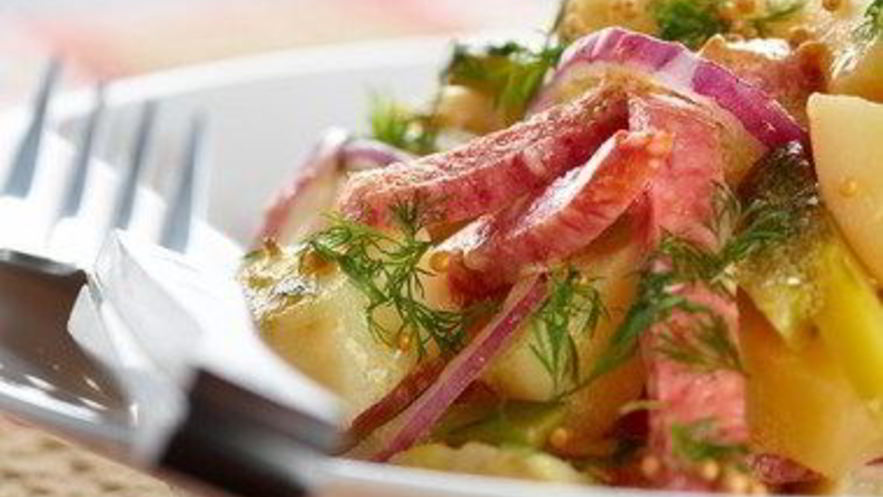 Рецепт украинского картофельного салата буковина с копченой колбасой и консервированным перцем